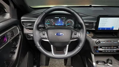 Ford EXPLORER