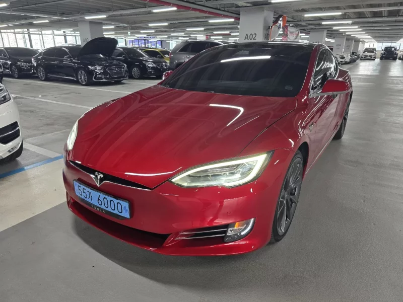 Tesla MODEL S