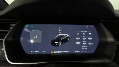 Tesla MODEL X