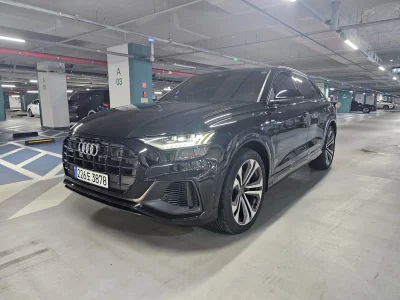 Audi Q8