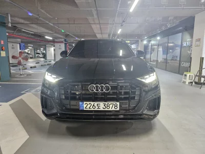 Audi Q8