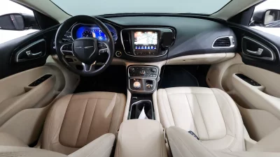Chrysler 200