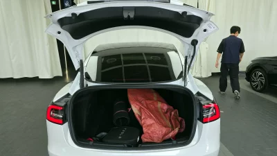 Tesla MODEL 3