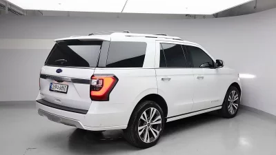 Ford EXPEDITION