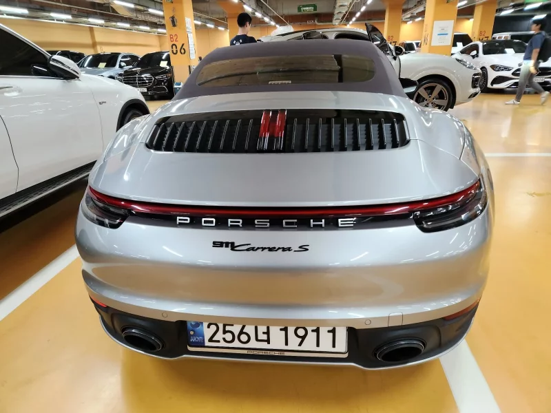 Porsche 911