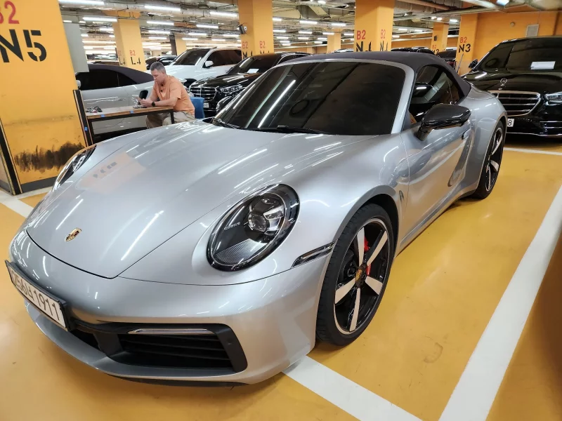 Porsche 911