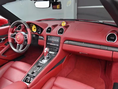 Porsche 718