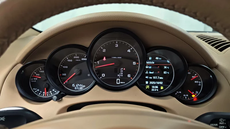 Porsche CAYENNE