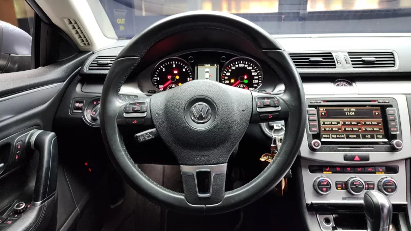 Volkswagen PASSAT CC