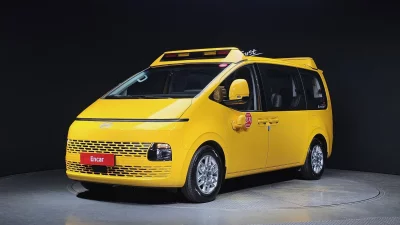 Hyundai Staria