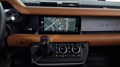 Land Rover DEFENDER
