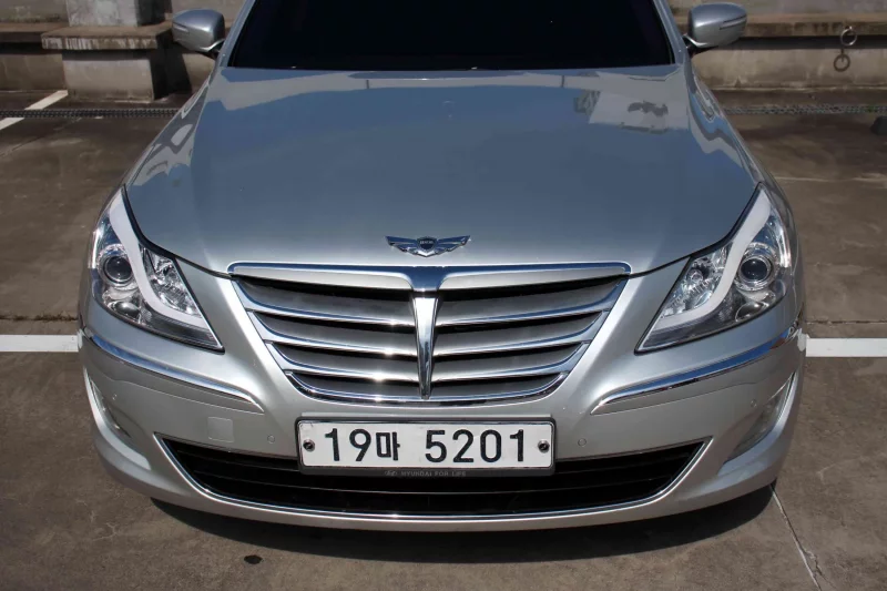 Hyundai Genesis
