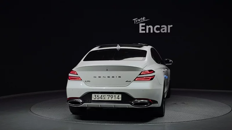 Genesis G70