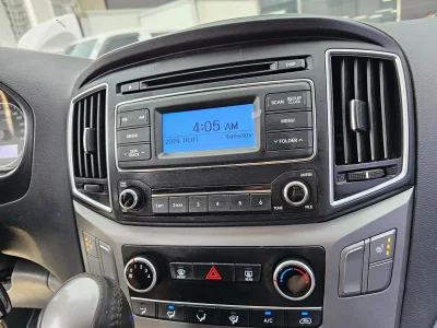 Hyundai Starex