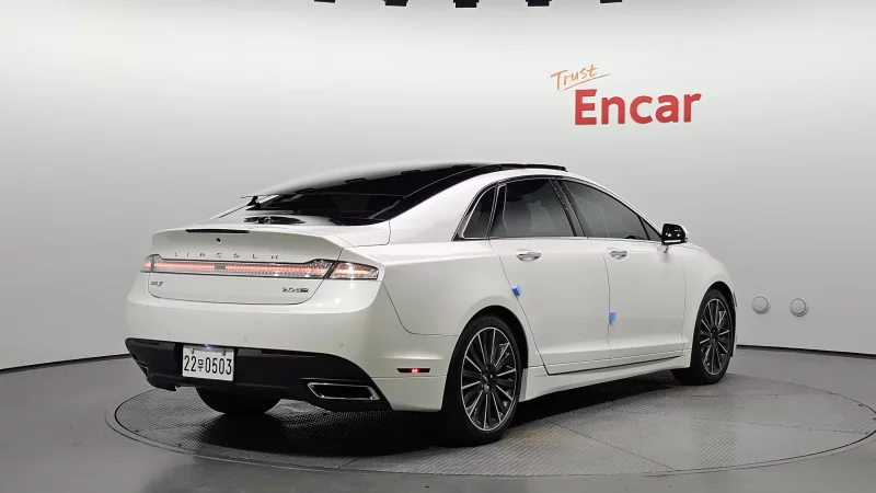 Lincoln MKZ