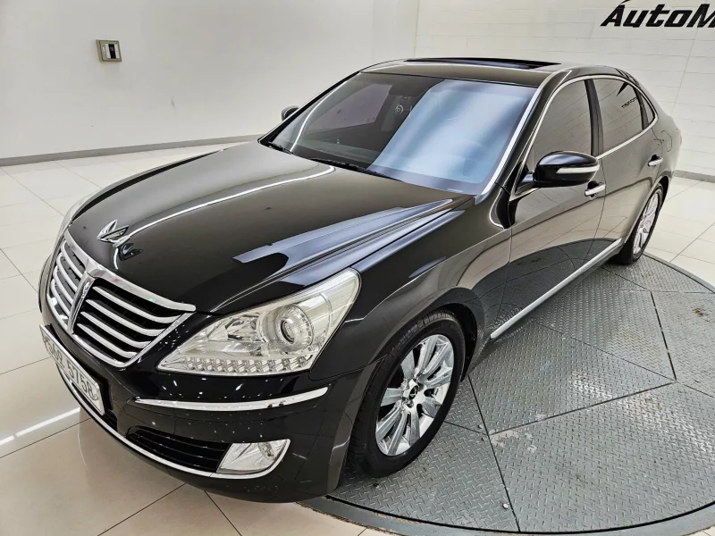 Hyundai Equus