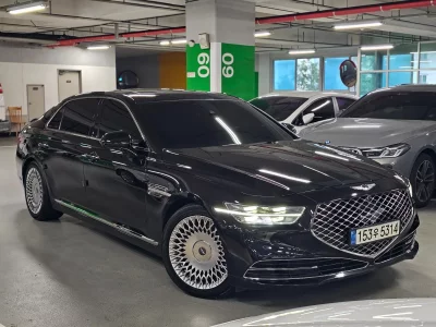 Genesis G90