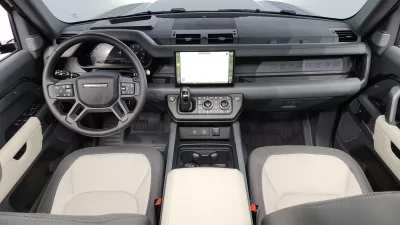 Land Rover DEFENDER