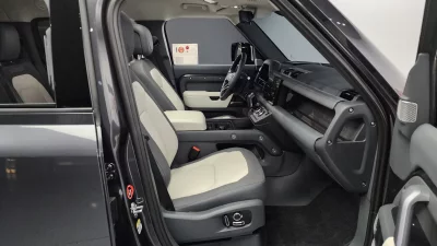 Land Rover DEFENDER