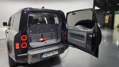 Land Rover DEFENDER