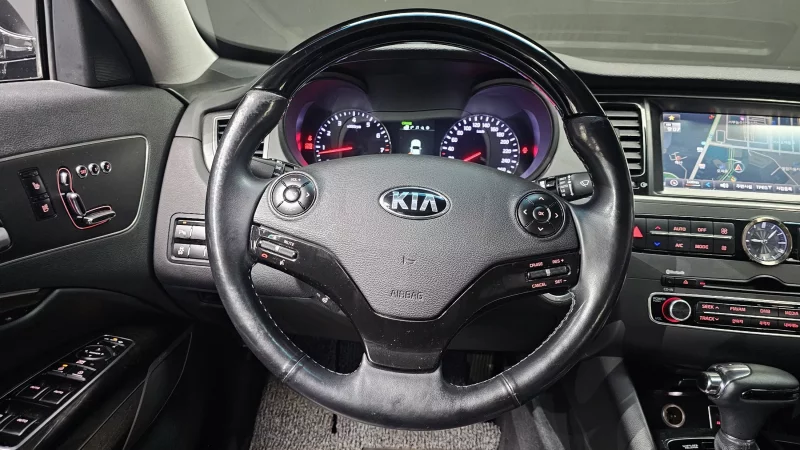 Kia K9