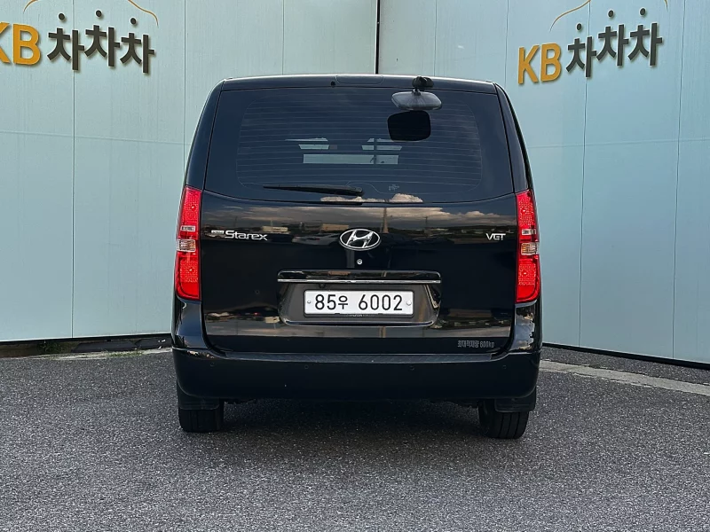 Hyundai Starex