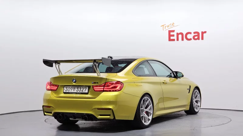 BMW M4