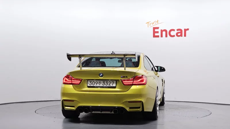 BMW M4