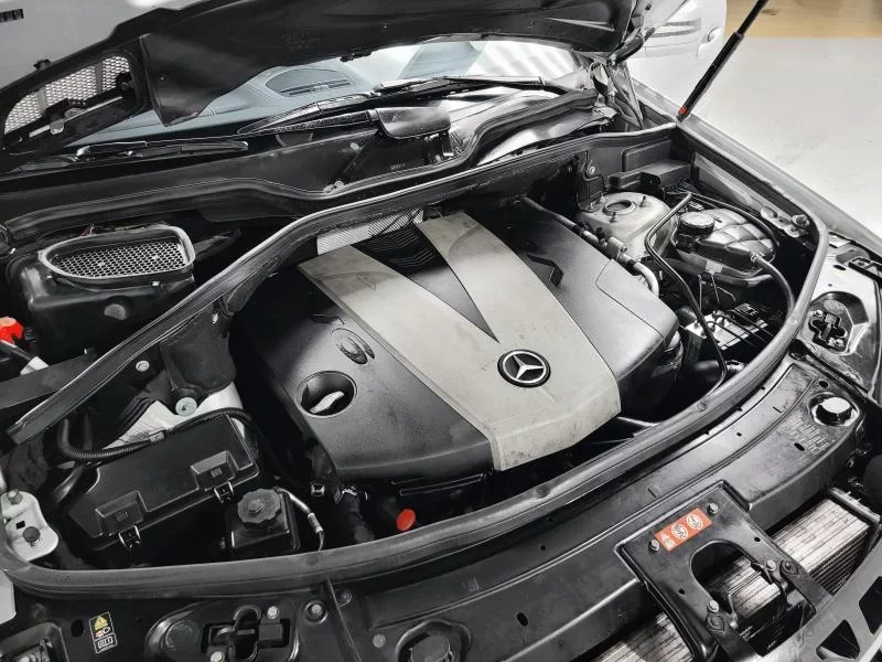 Mercedes-Benz M-class