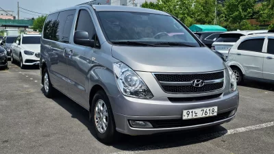 Hyundai Starex