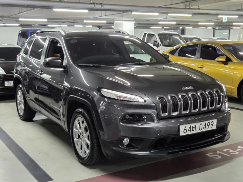 Jeep CHEROKEE