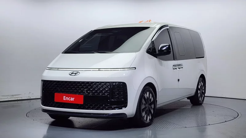 Hyundai Staria
