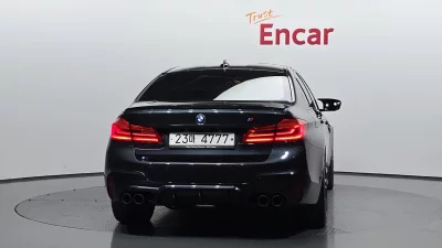 BMW M5