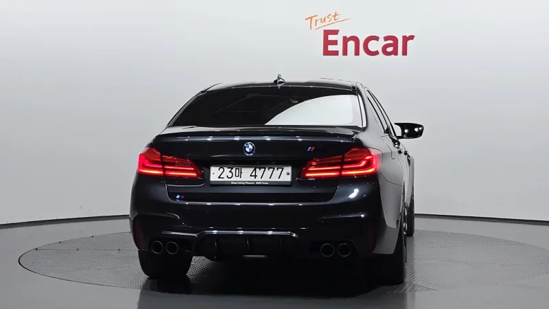 BMW M5
