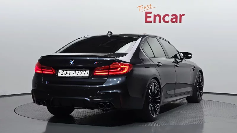 BMW M5