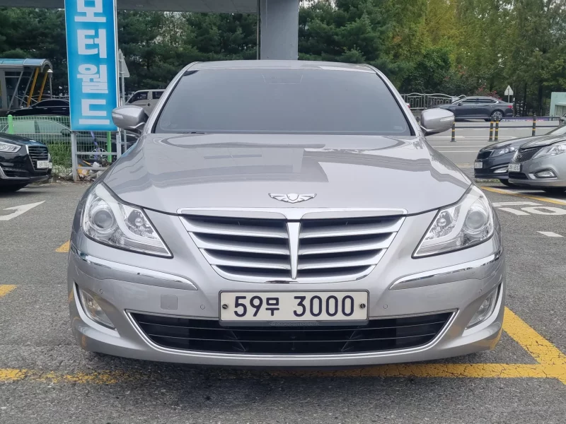 Hyundai Genesis