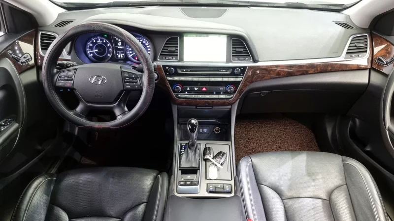 Hyundai Aslan