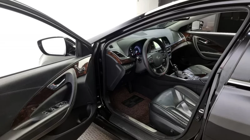 Hyundai Aslan
