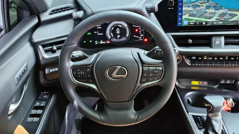 Lexus UX