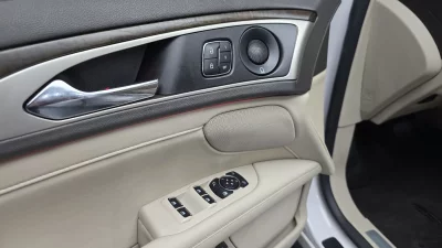 Lincoln MKZ