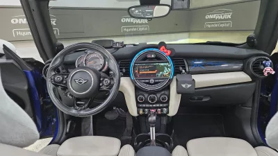 MINI Cooper Convertible