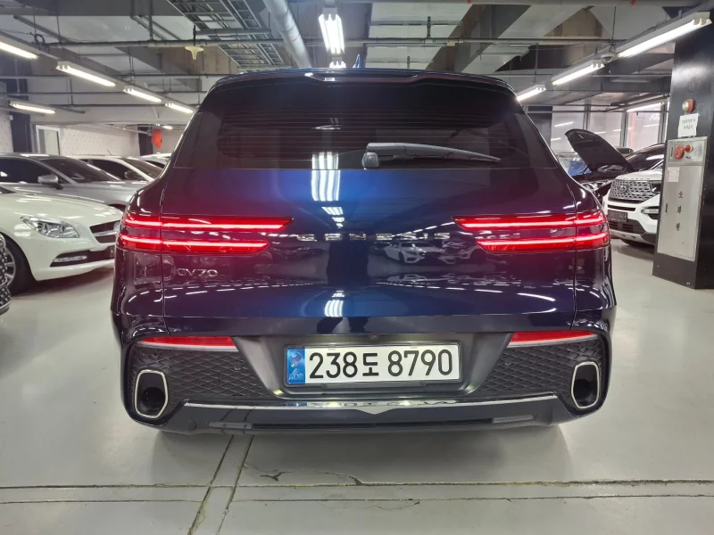 Genesis GV70