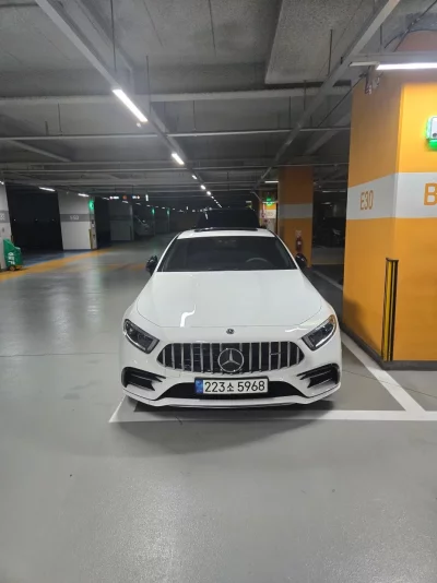 Mercedes-Benz CLS-Class