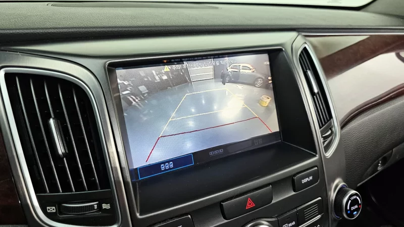 Hyundai Equus