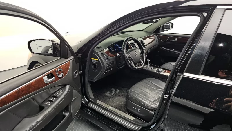 Hyundai Equus