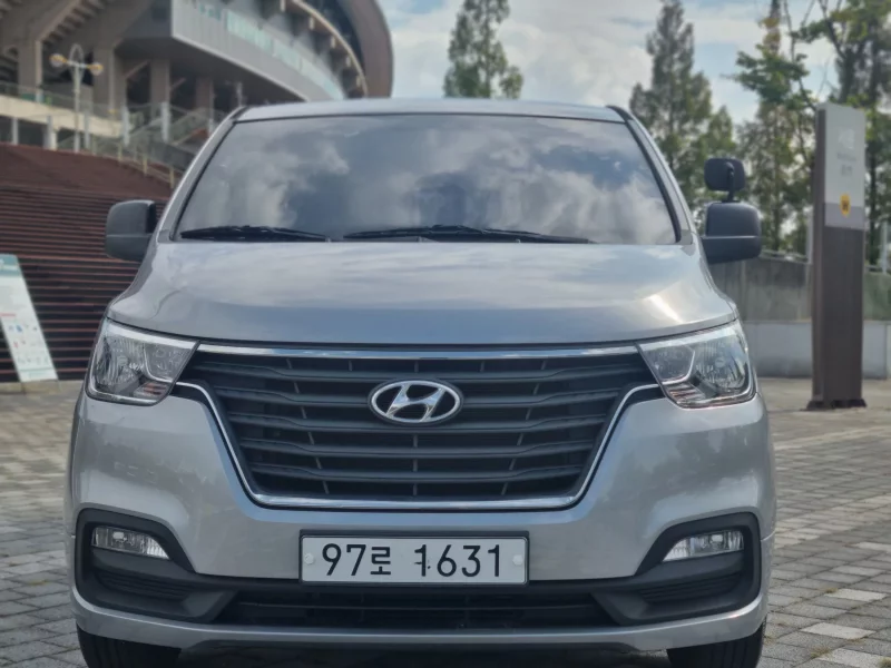 Hyundai Starex