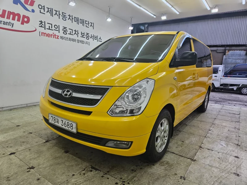 Hyundai Starex