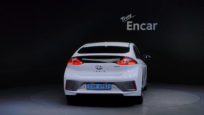 Hyundai Ioniq