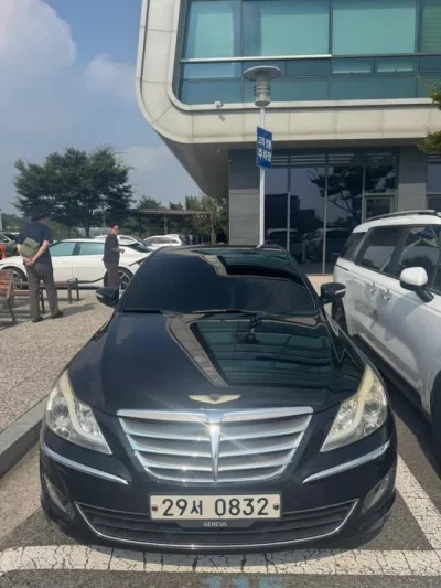 Hyundai Genesis