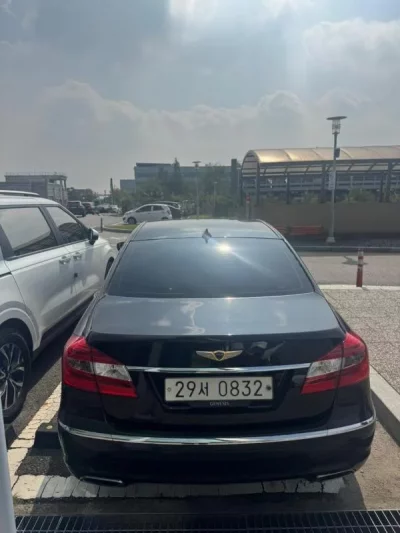 Hyundai Genesis